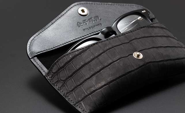 WILDSWANS KANEKO OPTICAL盒