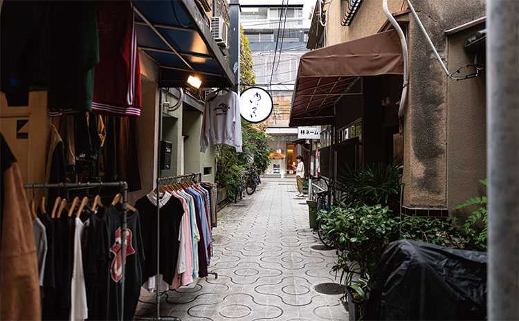 金子眼镜店京都店前巷